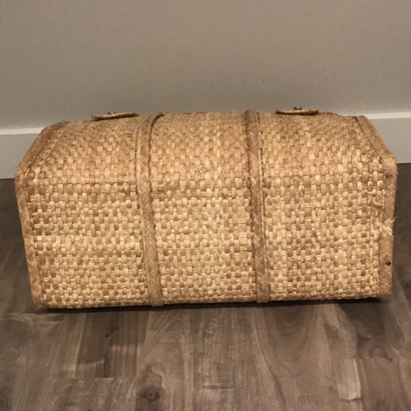 OVERSIZED woven palm beach bag!! 🌊😍☀️ - Picture 4 of 13